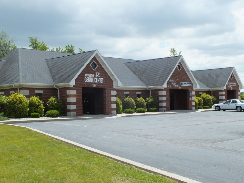 4037 Arbor Ln, New Palestine, IN 46163